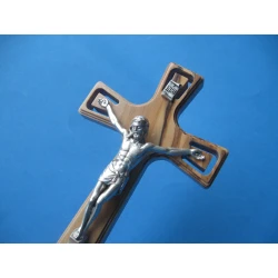 Krzyż z drzewa oliwnego 15 cm